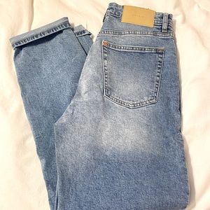 H&M Mom Jeans Ultra High Waist Loose fit